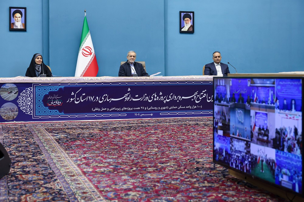 افتتاح 14 پروژه بندری و دریایی در 4 استان