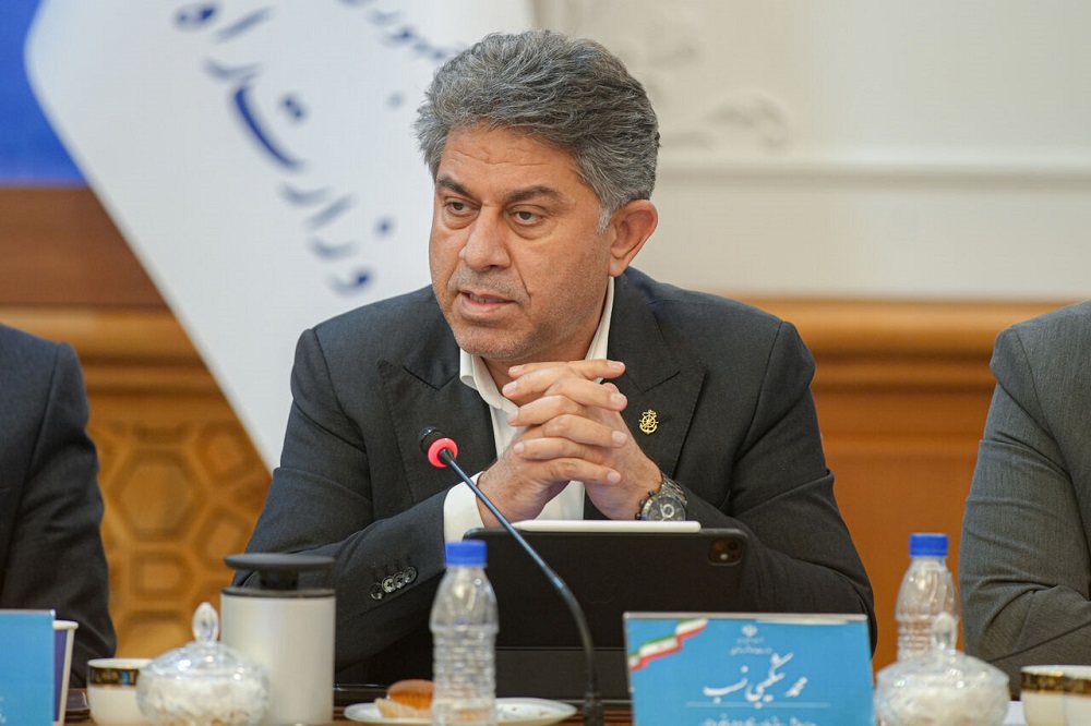 حمله به کشتی‌ها عامل آلودگی نفتی است