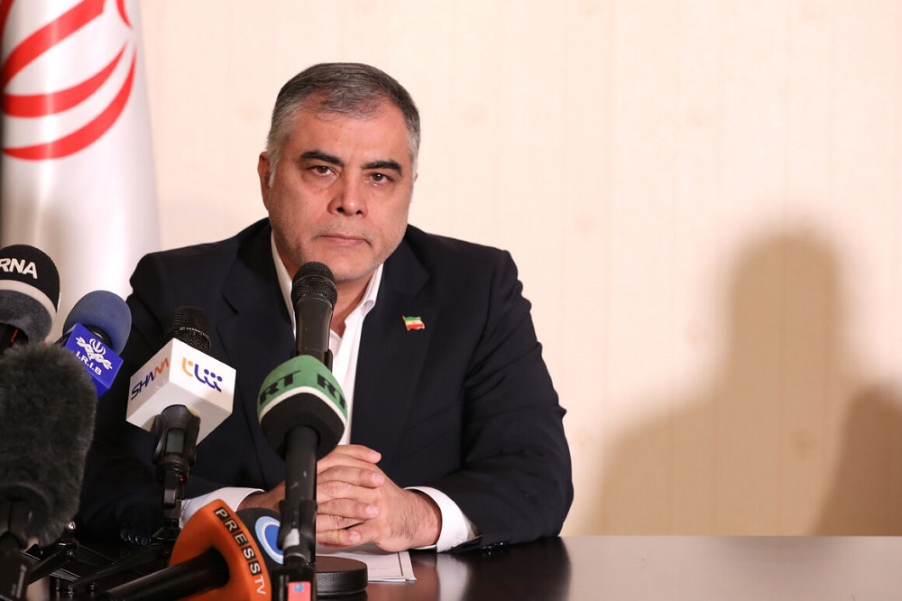 پاک‌نژاد از نفت رفت